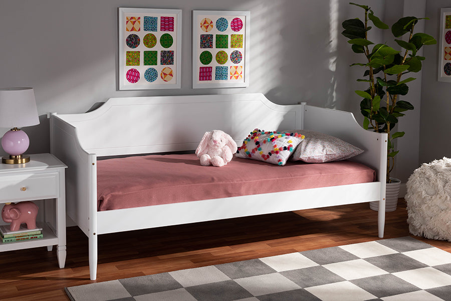 Baxton Studio Alya Classic Traditional Farmhouse White Finished Wood Twin Size Daybed 