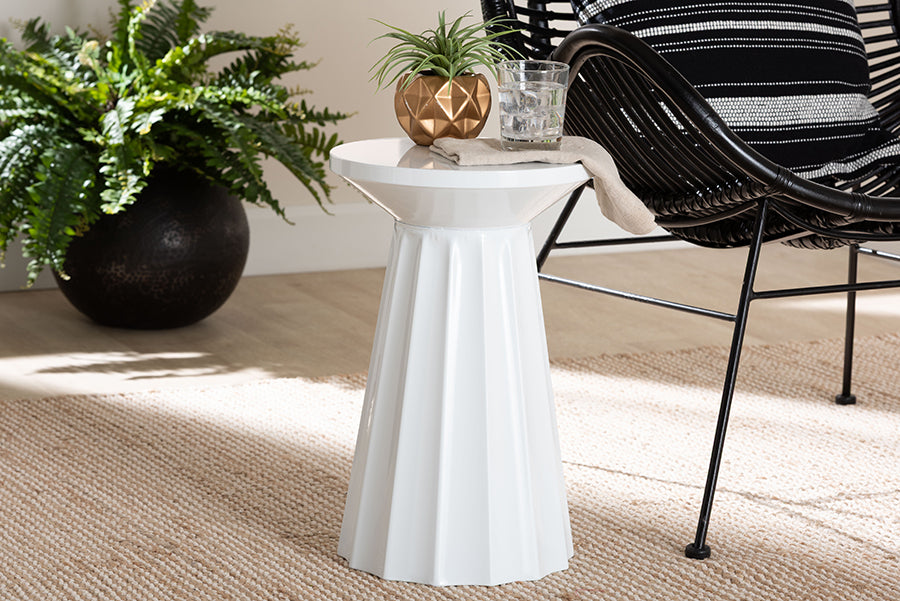 Baxton Studio Ulmer Metal Scalloped Side Table - Modern Round Accent Table for Indoor or Semi-Outdoor Use, White