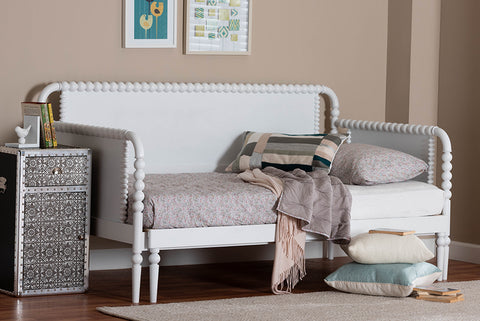 Baxton Studio Lucera Bobbin Twin-To-King Expandable Daybed - Wood Bed Frame with Turned Spindle Detailing, Classic Style Sofa Bed for Bedroom or Guest Room, White