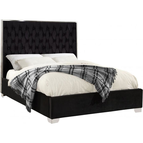 Meridian Furniture Lexi Velvet Queen Bed - Black - Bedroom Beds