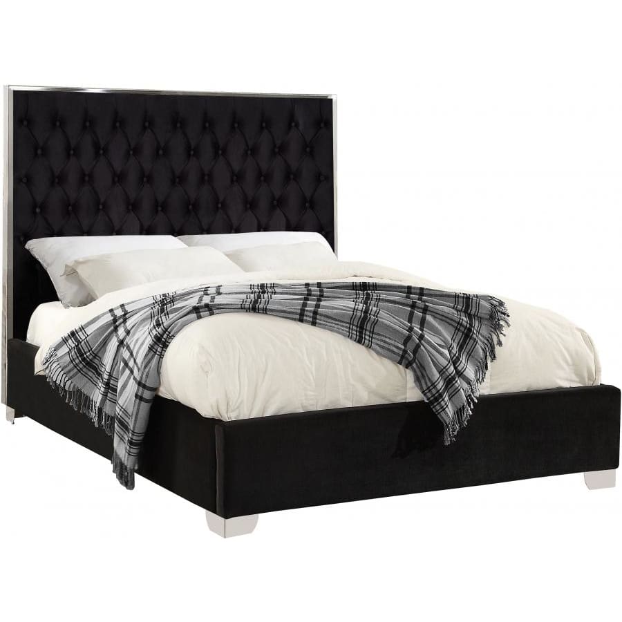 Meridian Furniture Lexi Velvet Full Bed - Black - Bedroom Beds